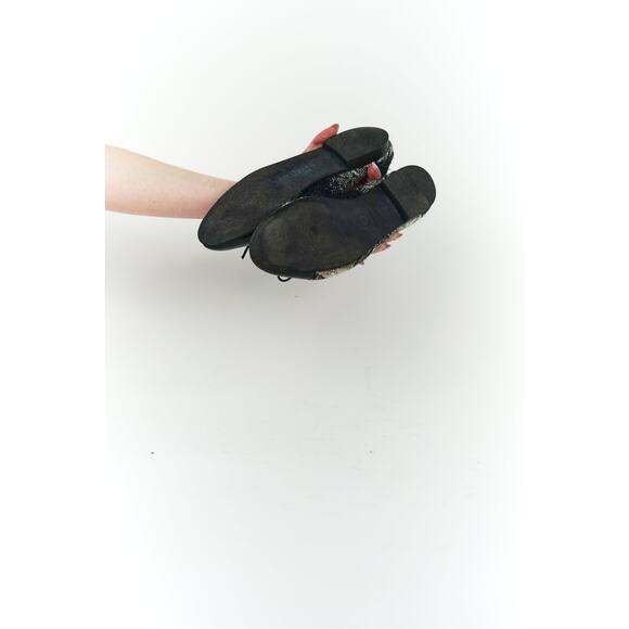 Chanel Black and White Tweed Cap Toe Flats, FR 38 - Picture 9 of 15